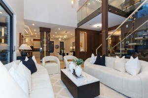032A-1526 Garnet Avenue_2-IMG_5617